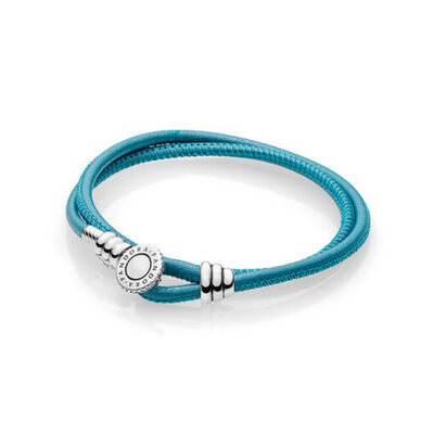 Bracciale Pandora in pelle celeste