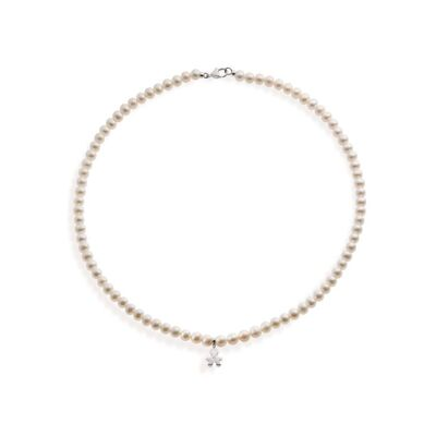 Collana Le Bebè Le Perle con sagoma bimbo in oro bianco e diamante